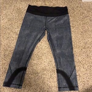 Lululemon leggings capris